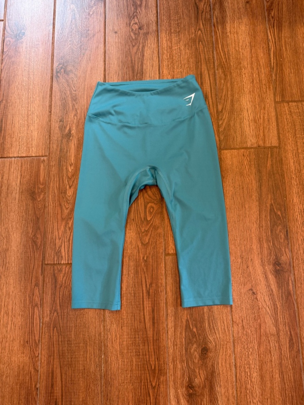 Gymshark Women’s Teal Cropped Leggings Size M